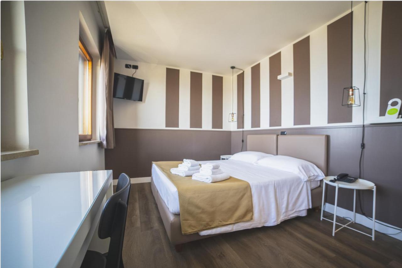 Hotel Continental Reggio di Calabria Bagian luar foto