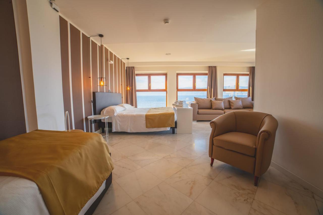 Hotel Continental Reggio di Calabria Bagian luar foto