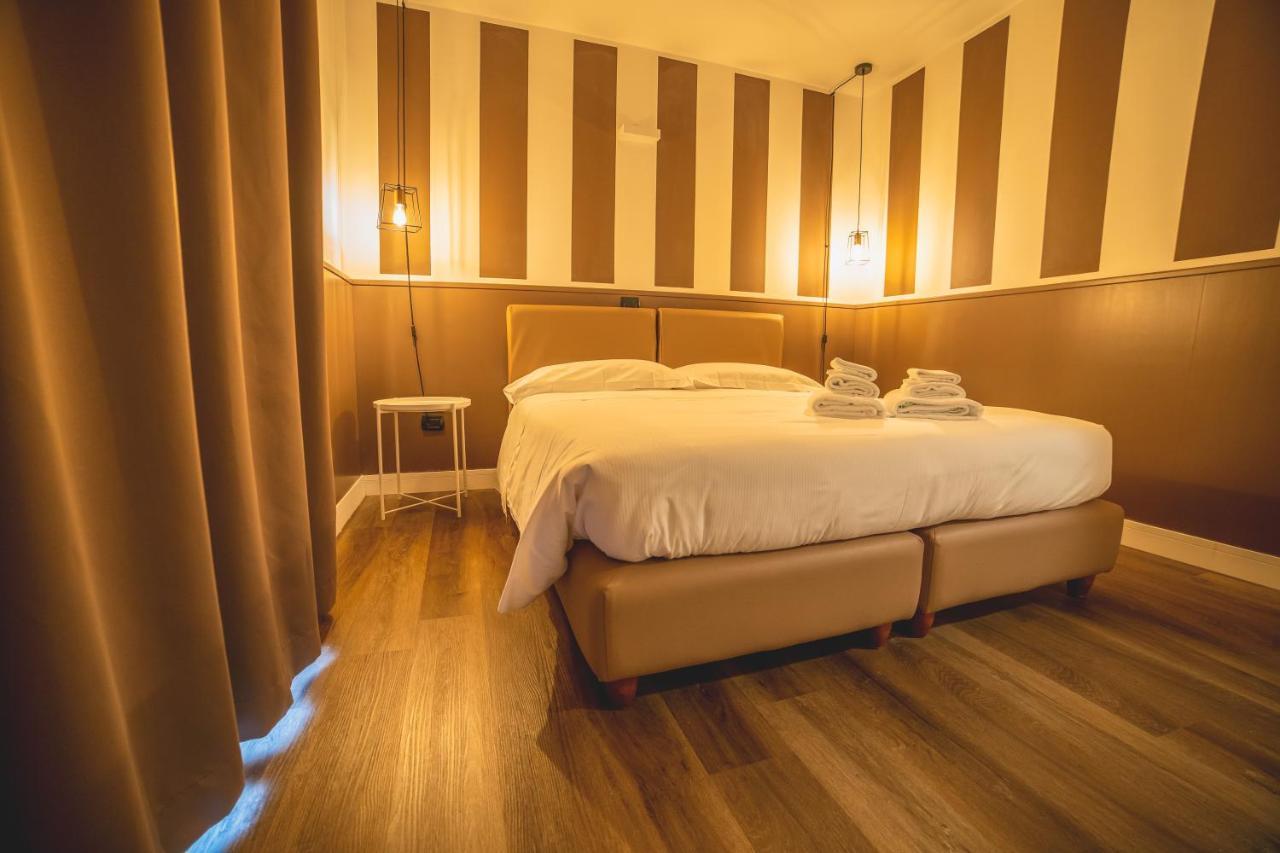 Hotel Continental Reggio di Calabria Bagian luar foto