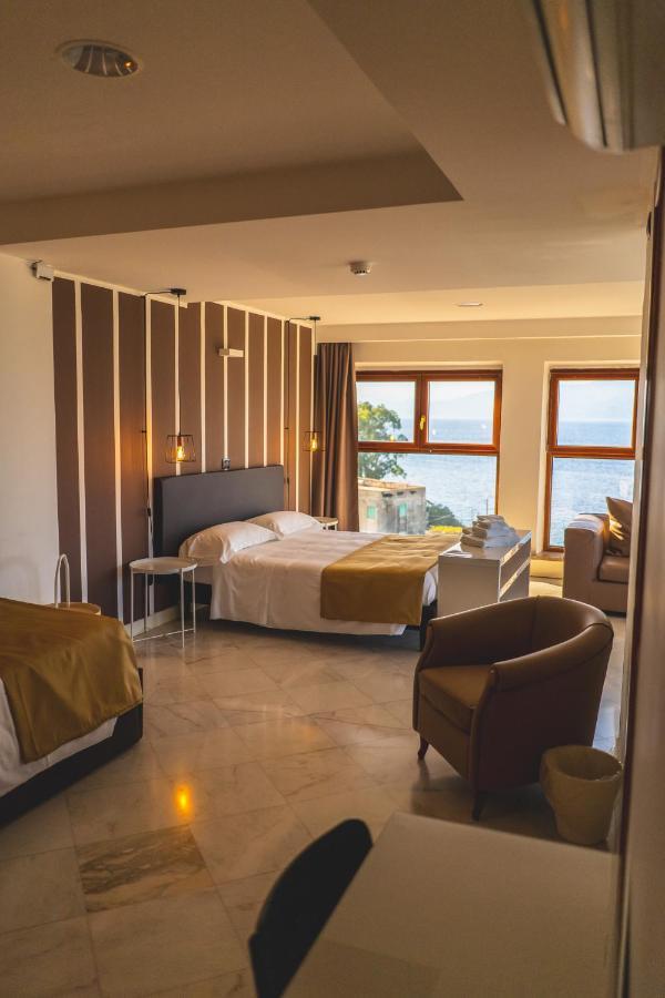 Hotel Continental Reggio di Calabria Bagian luar foto