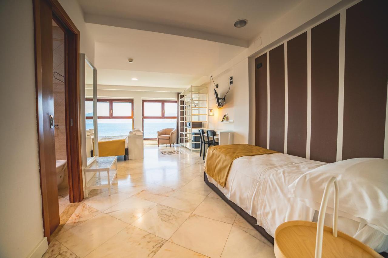 Hotel Continental Reggio di Calabria Bagian luar foto